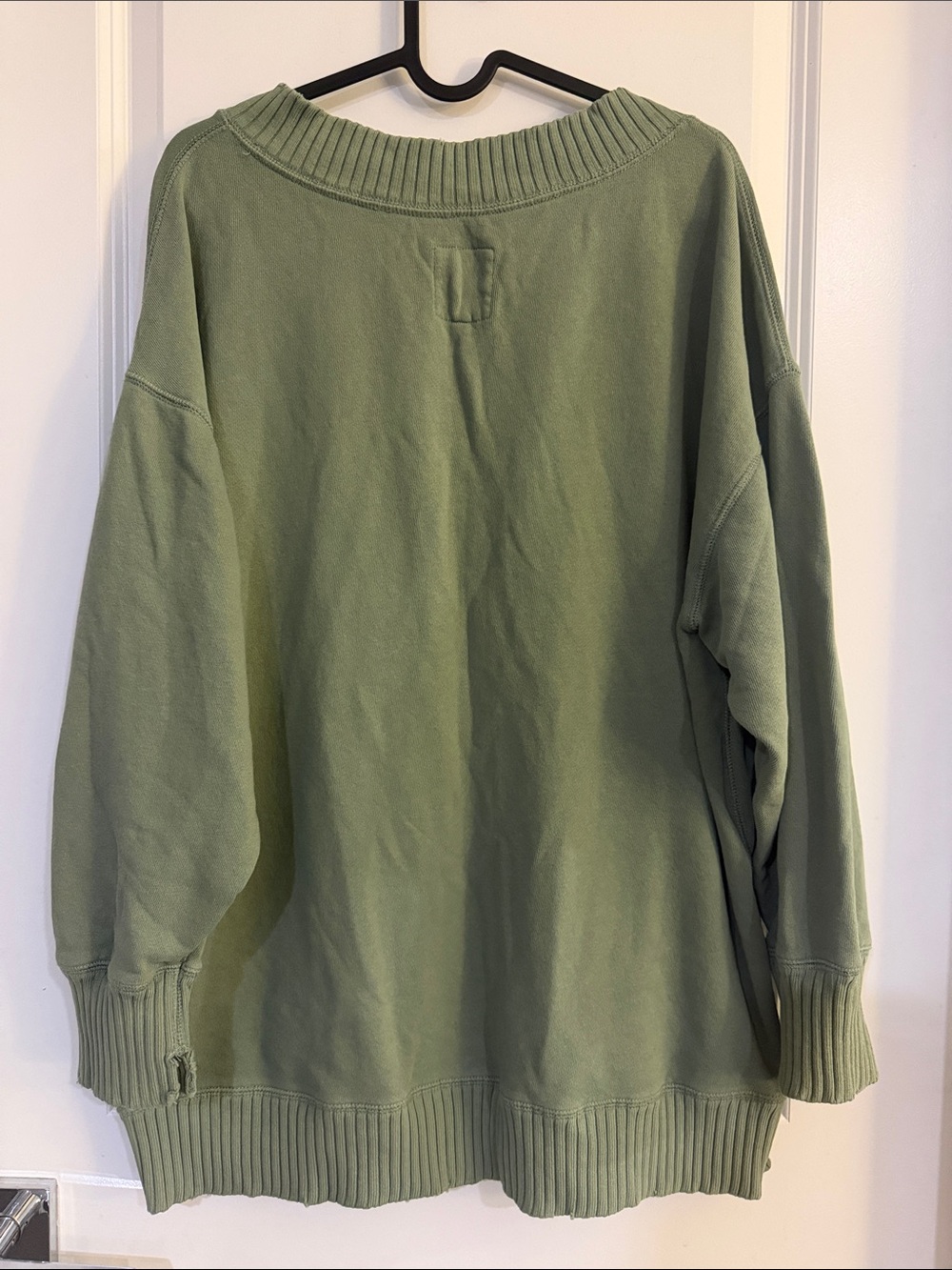 AERIE Women’s 100% Cotton V-Neck Relaxed Oversized Sweater - #300 - Picture 8 of 8